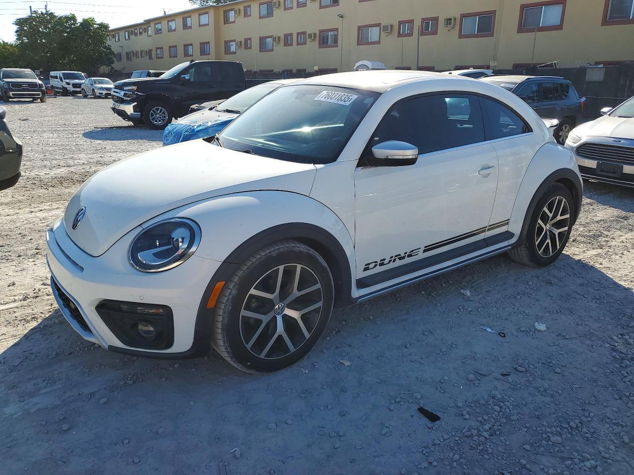 2017 VOLKSWAGEN Beetle