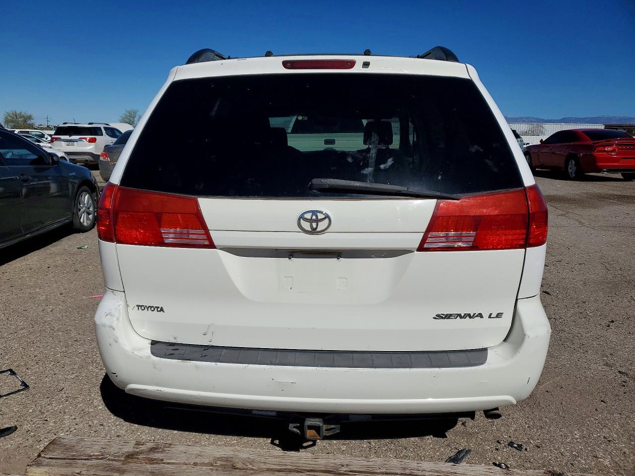 2005 TOYOTA SIENNA