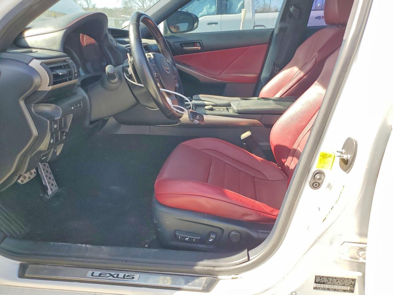 2017 LEXUS IS 300