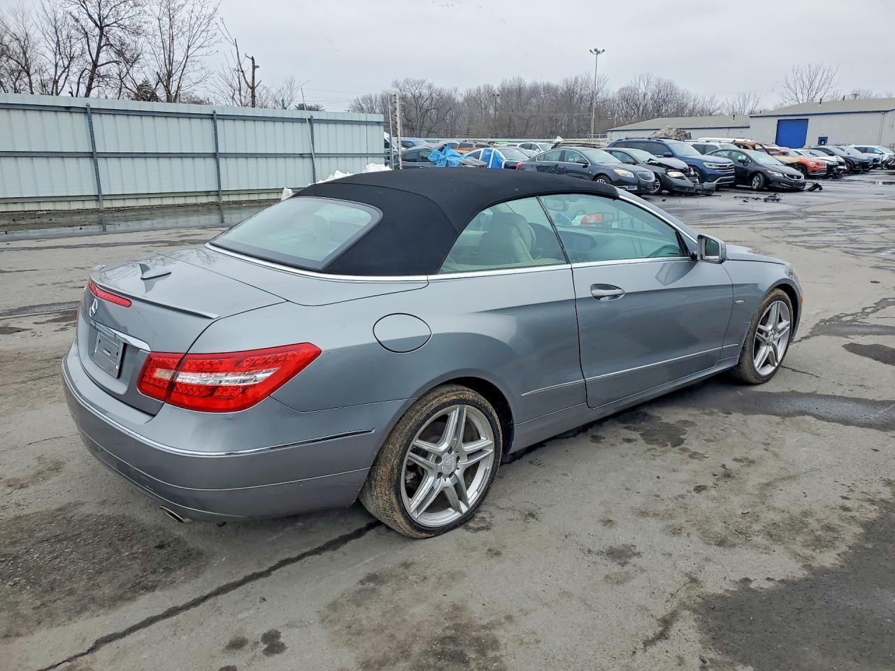 2012 MERCEDES-BENZ E-Class