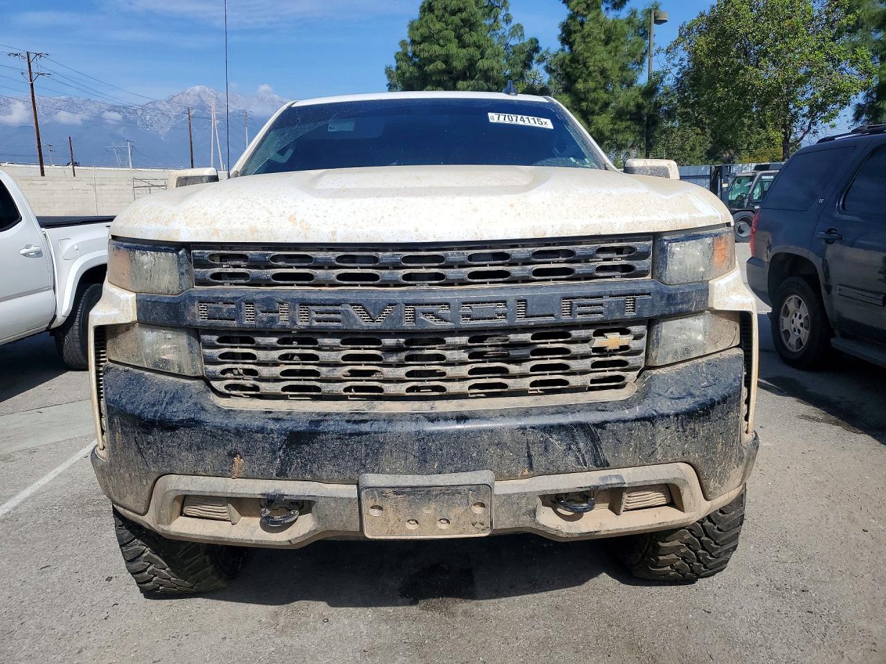 2021 CHEVROLET Silverado