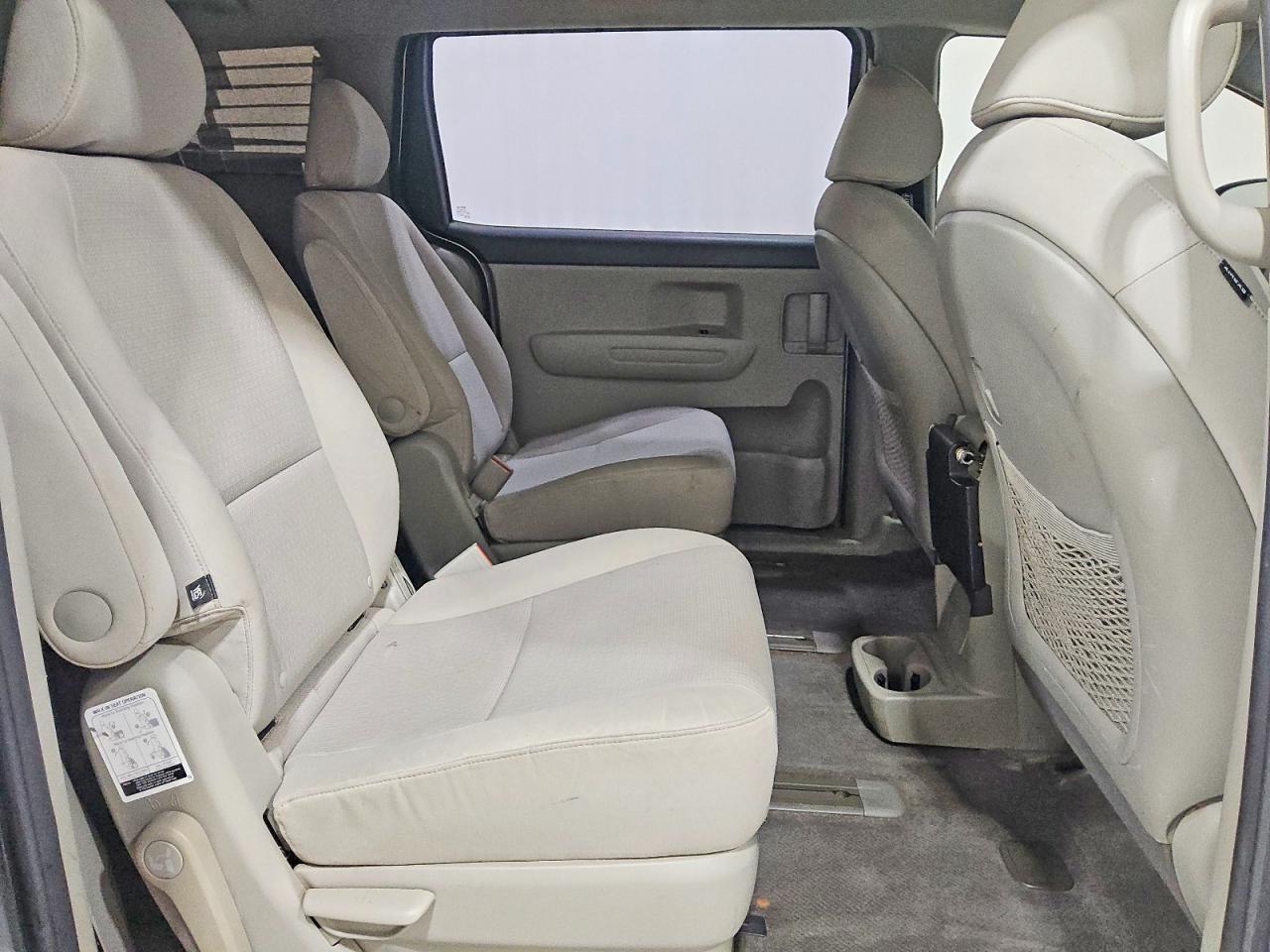 2016 KIA SEDONA