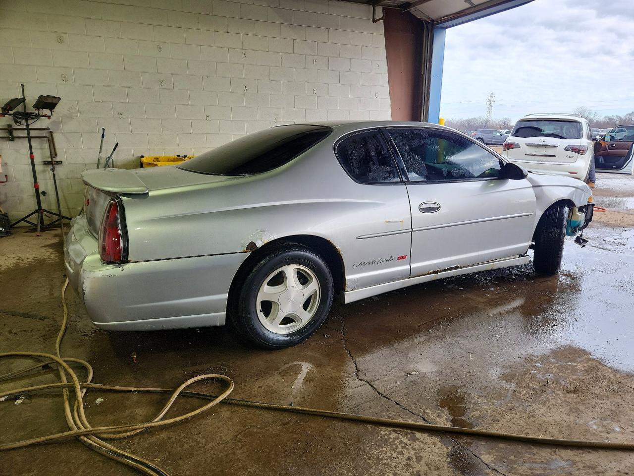 2003 CHEVROLET Monte Carlo
