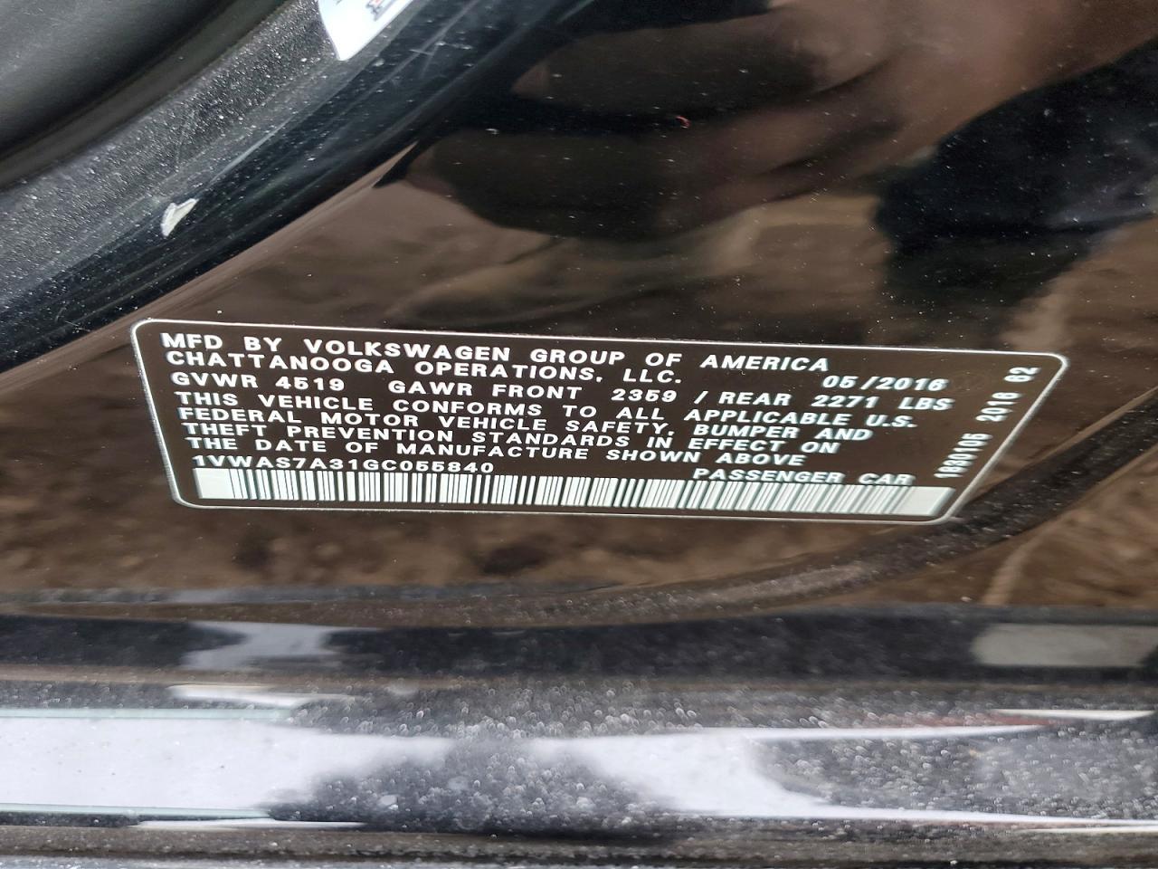 2016 VOLKSWAGEN Passat