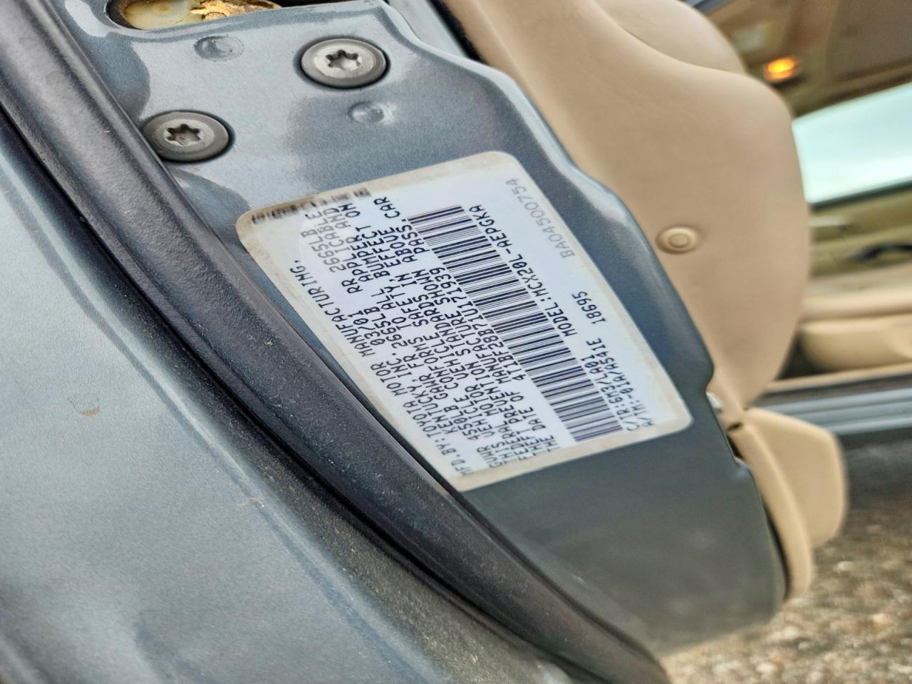 2001 TOYOTA Avalon