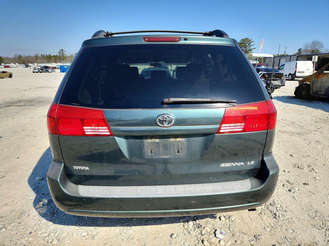 2005 TOYOTA SIENNA