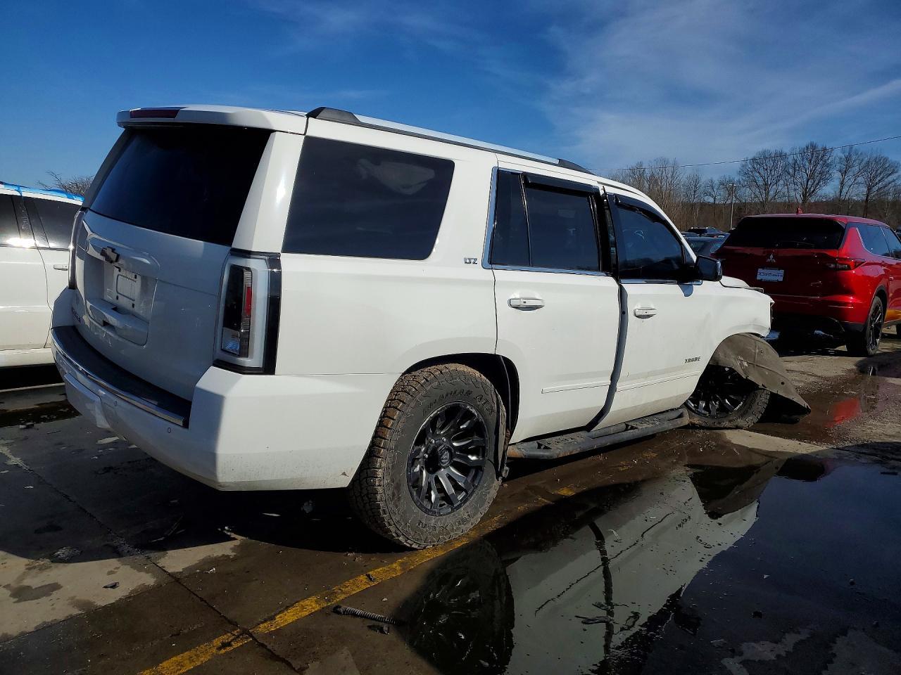 2016 CHEVROLET Tahoe