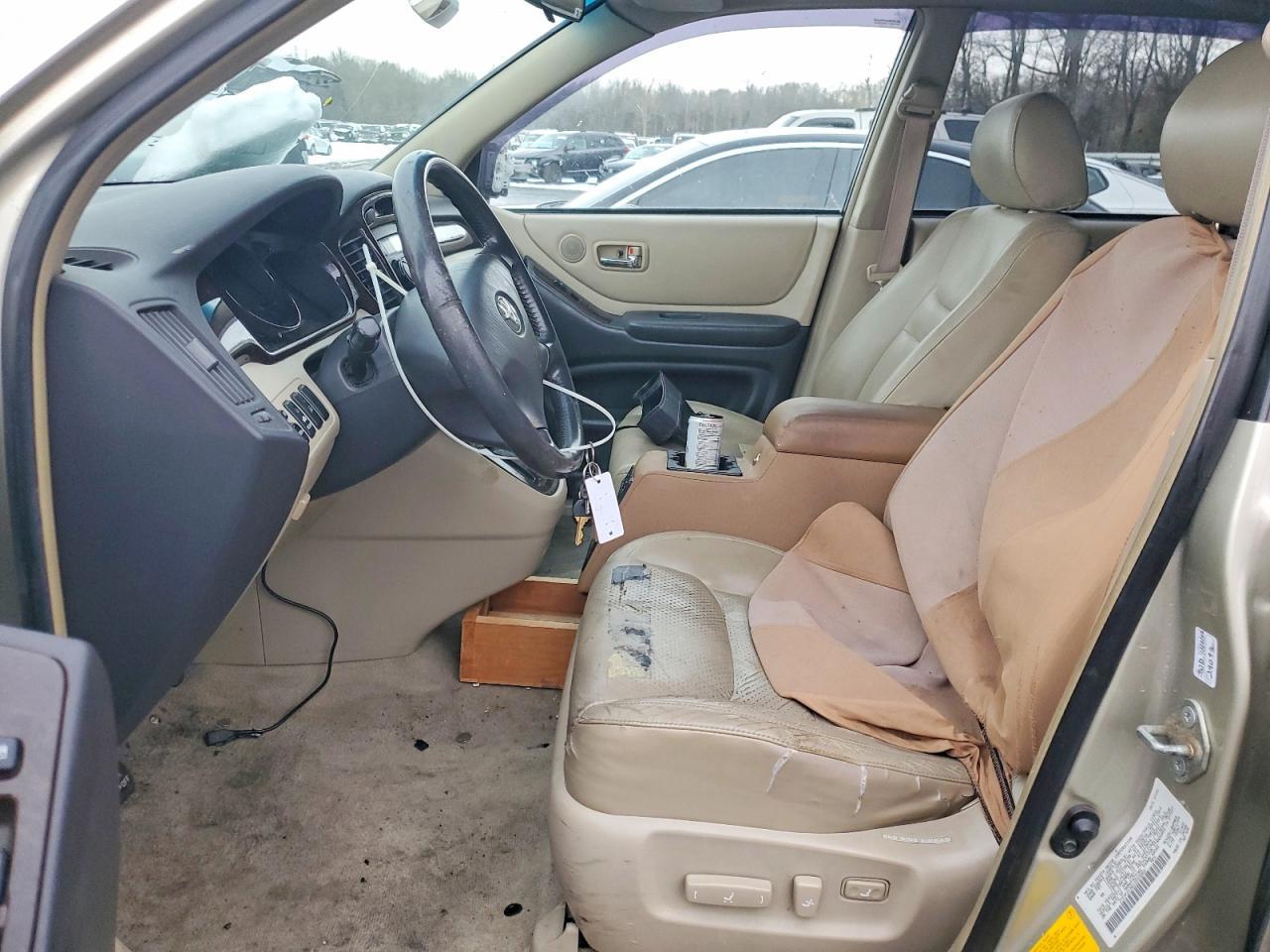 2001 TOYOTA HIGHLANDER