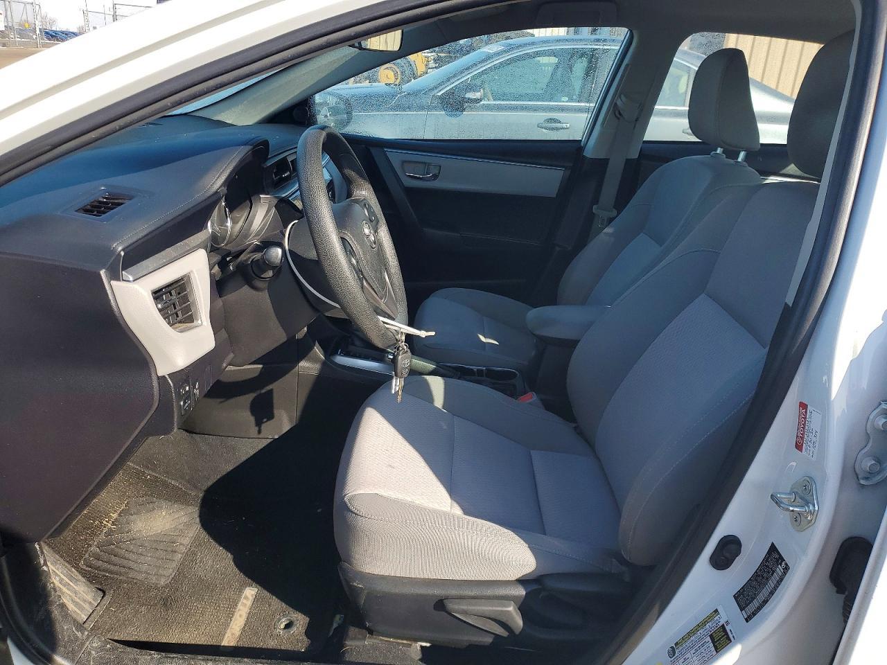 2015 TOYOTA COROLLA
