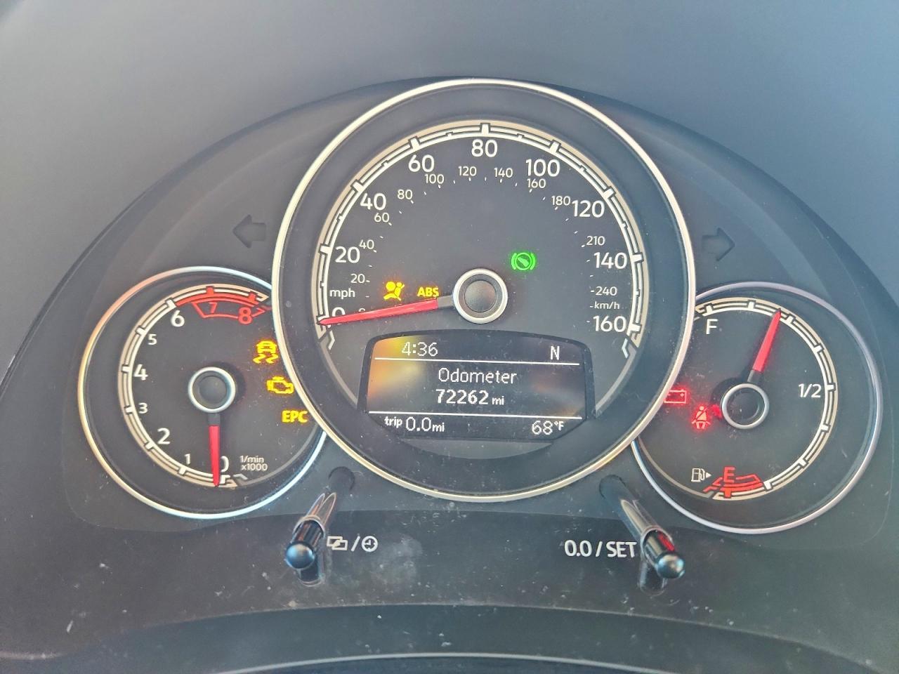 2019 VOLKSWAGEN Beetle