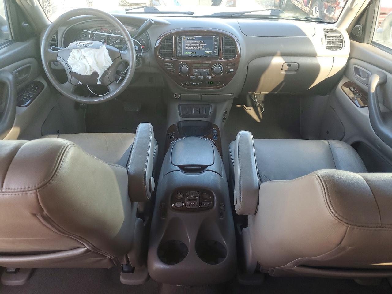 2007 TOYOTA Sequoia