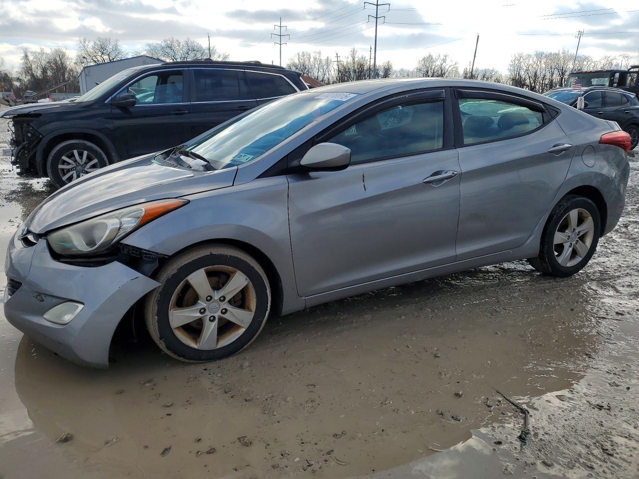2012 HYUNDAI ELANTRA