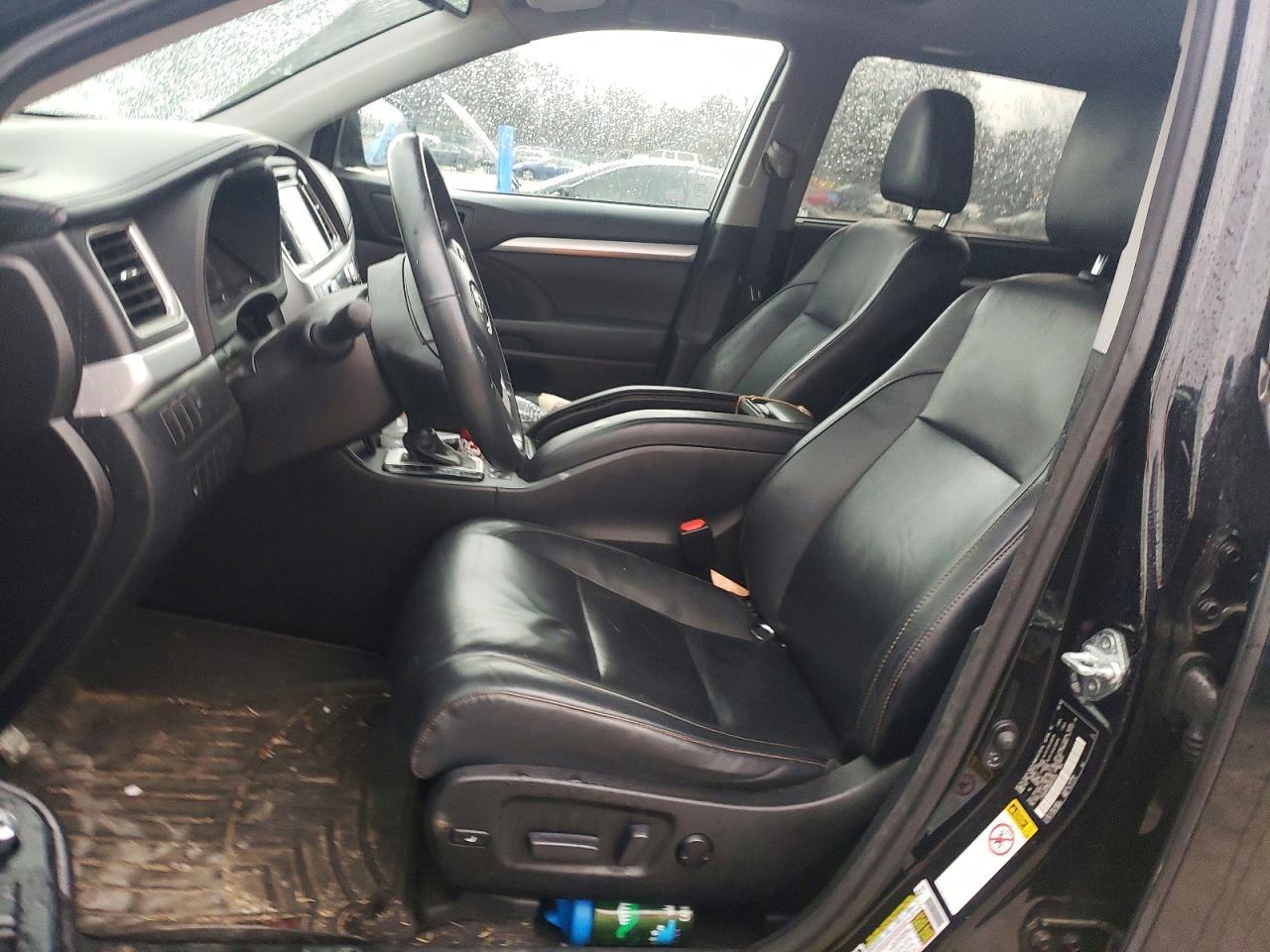 2016 TOYOTA HIGHLANDER