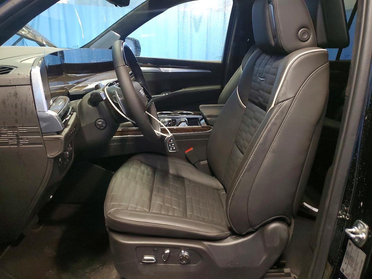 2026 CADILLAC Escalade ESV