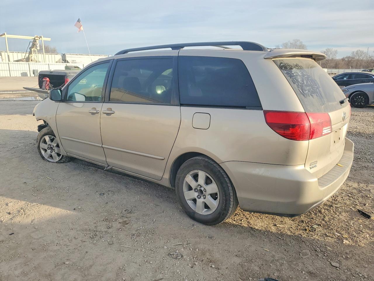 2005 TOYOTA SIENNA
