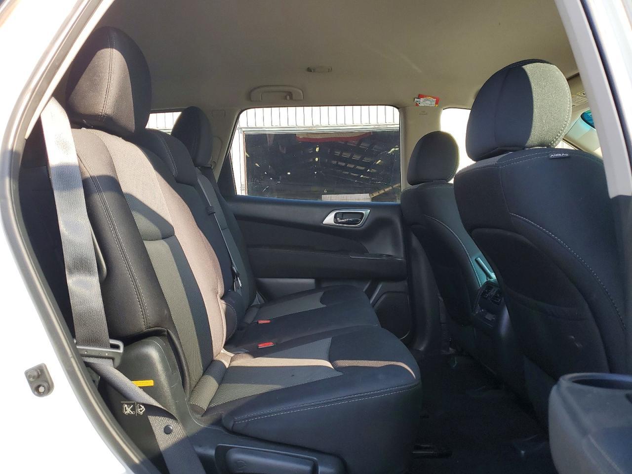 2017 NISSAN PATHFINDER