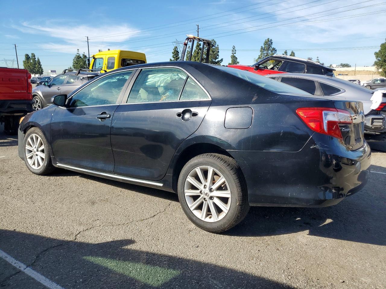 2012 TOYOTA CAMRY