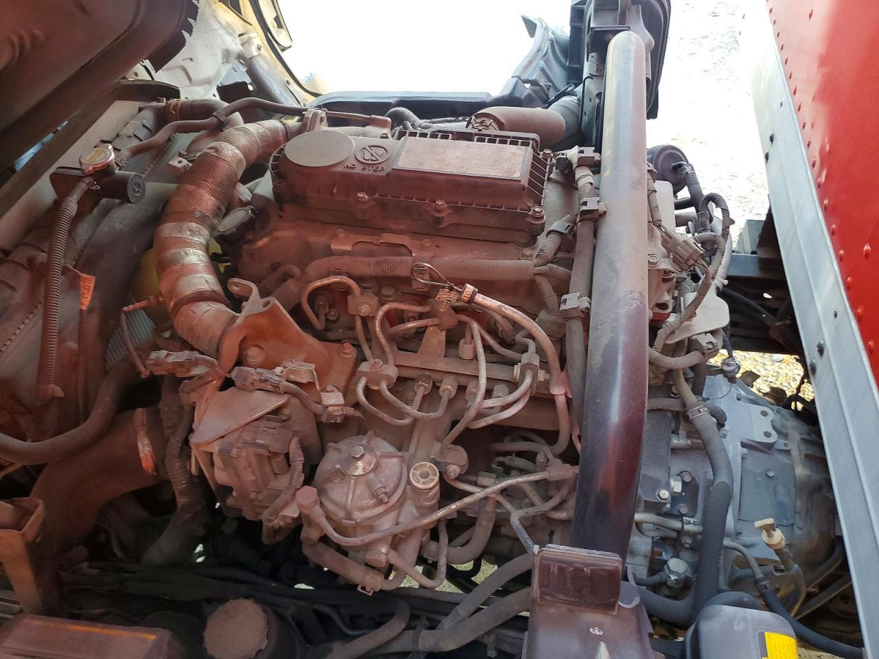 2018 HINO 195