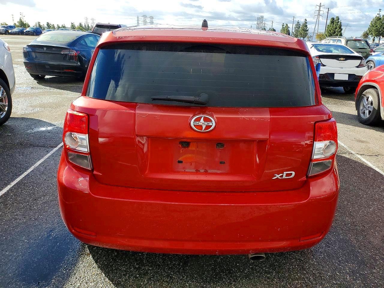 2011 TOYOTA SCION