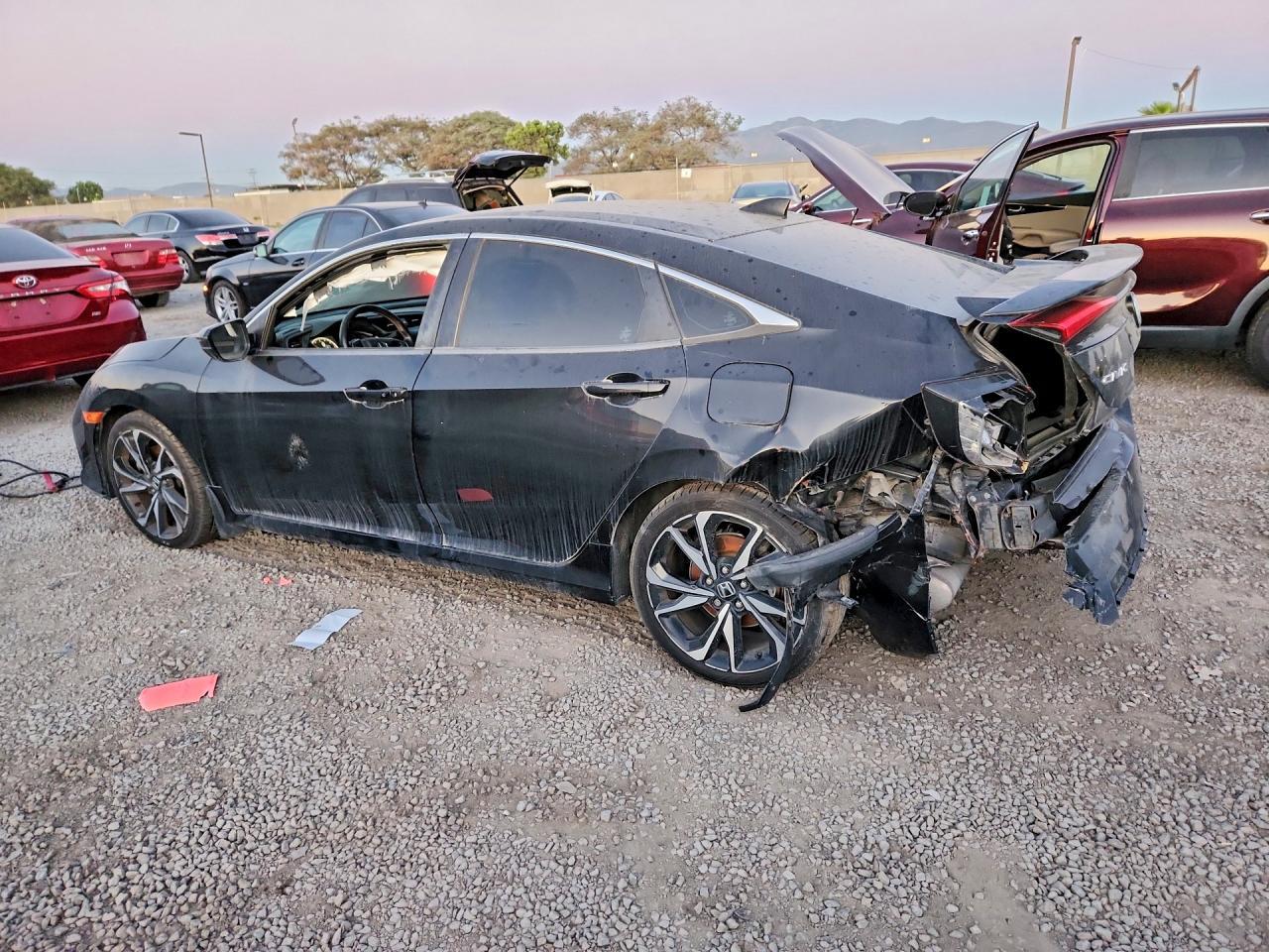 2018 HONDA CIVIC