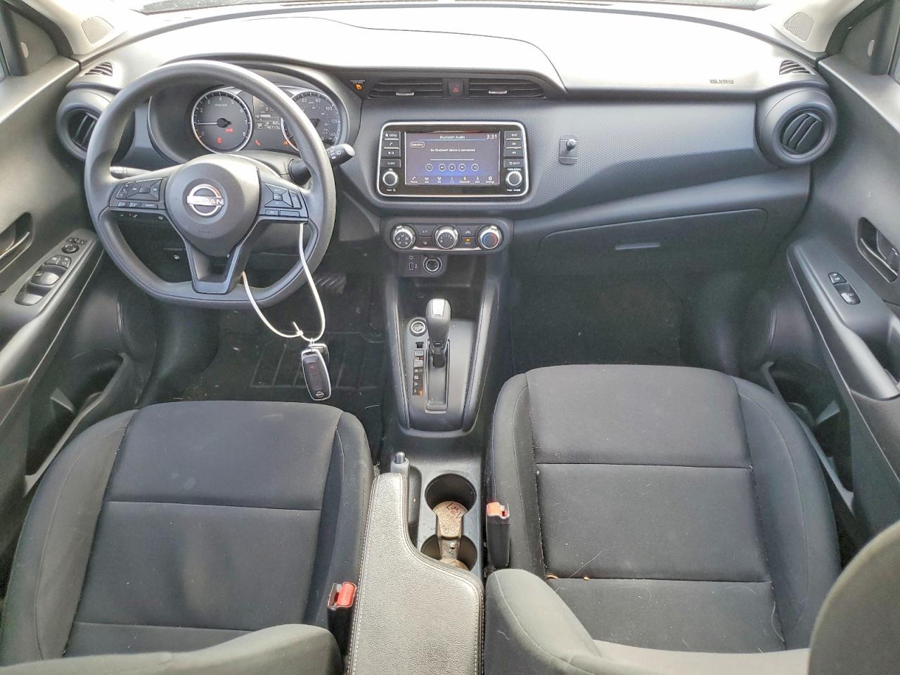 2023 NISSAN KICKS