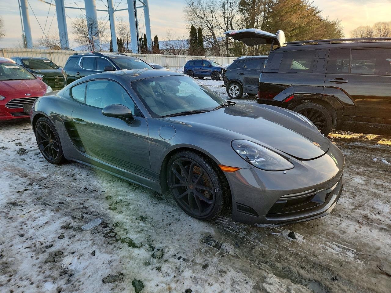 2024 PORSCHE Cayman