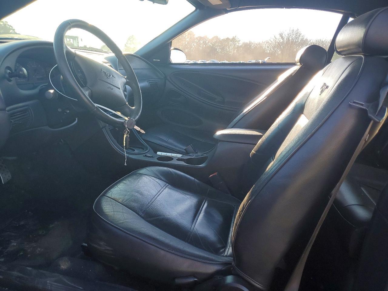 2004 FORD MUSTANG