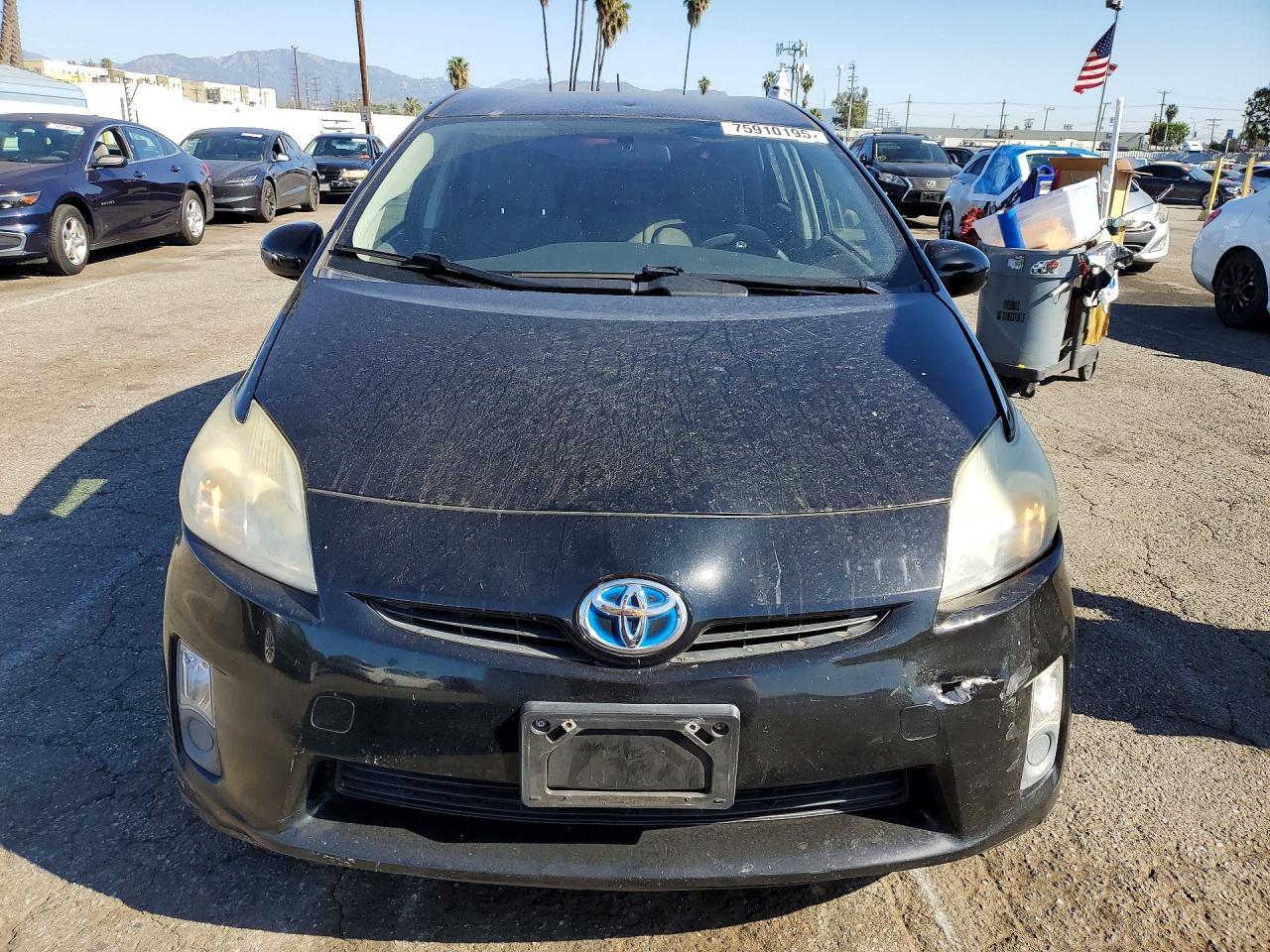 2011 TOYOTA PRIUS