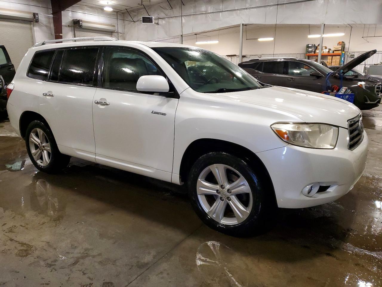 2009 TOYOTA HIGHLANDER