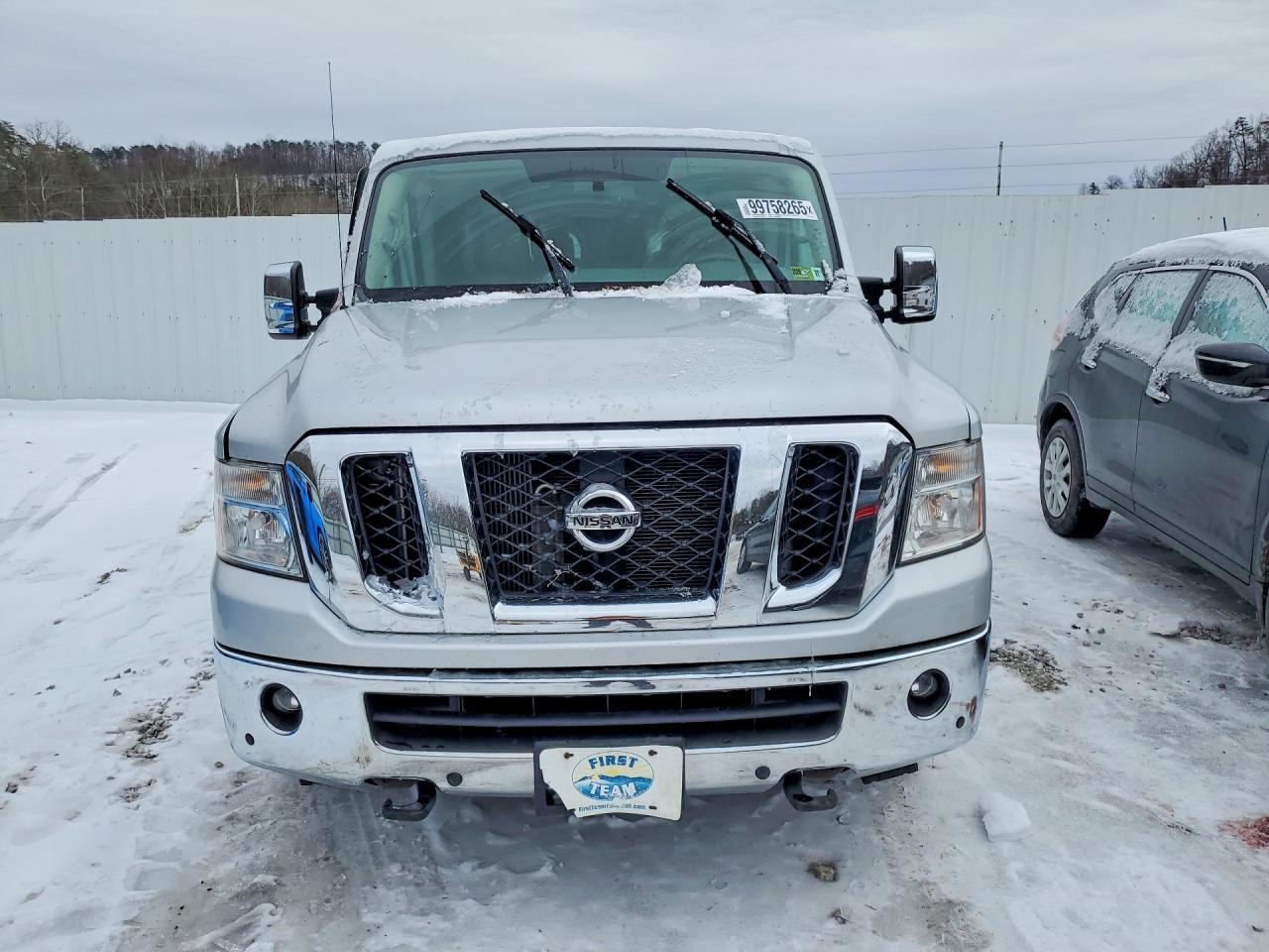 2017 NISSAN NV3500