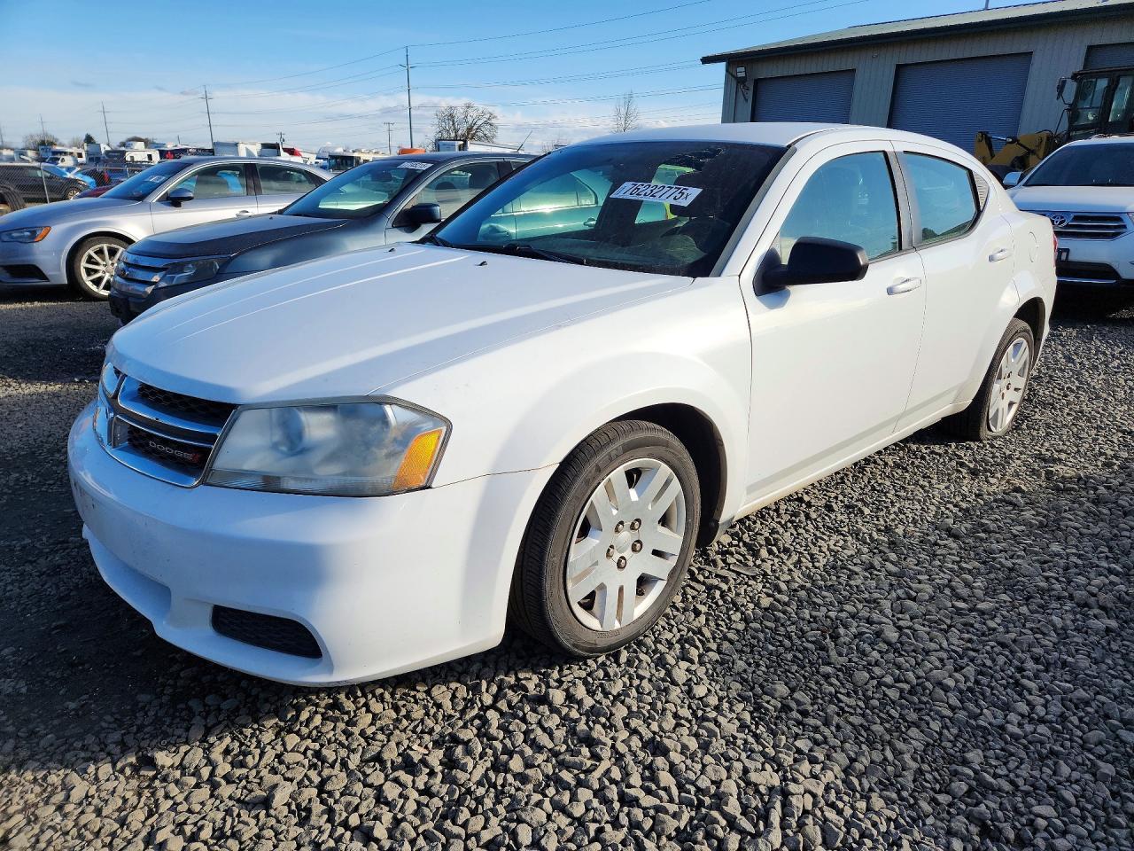 2013 DODGE Avenger