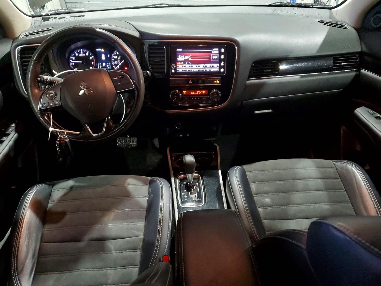 2019 MITSUBISHI outlander