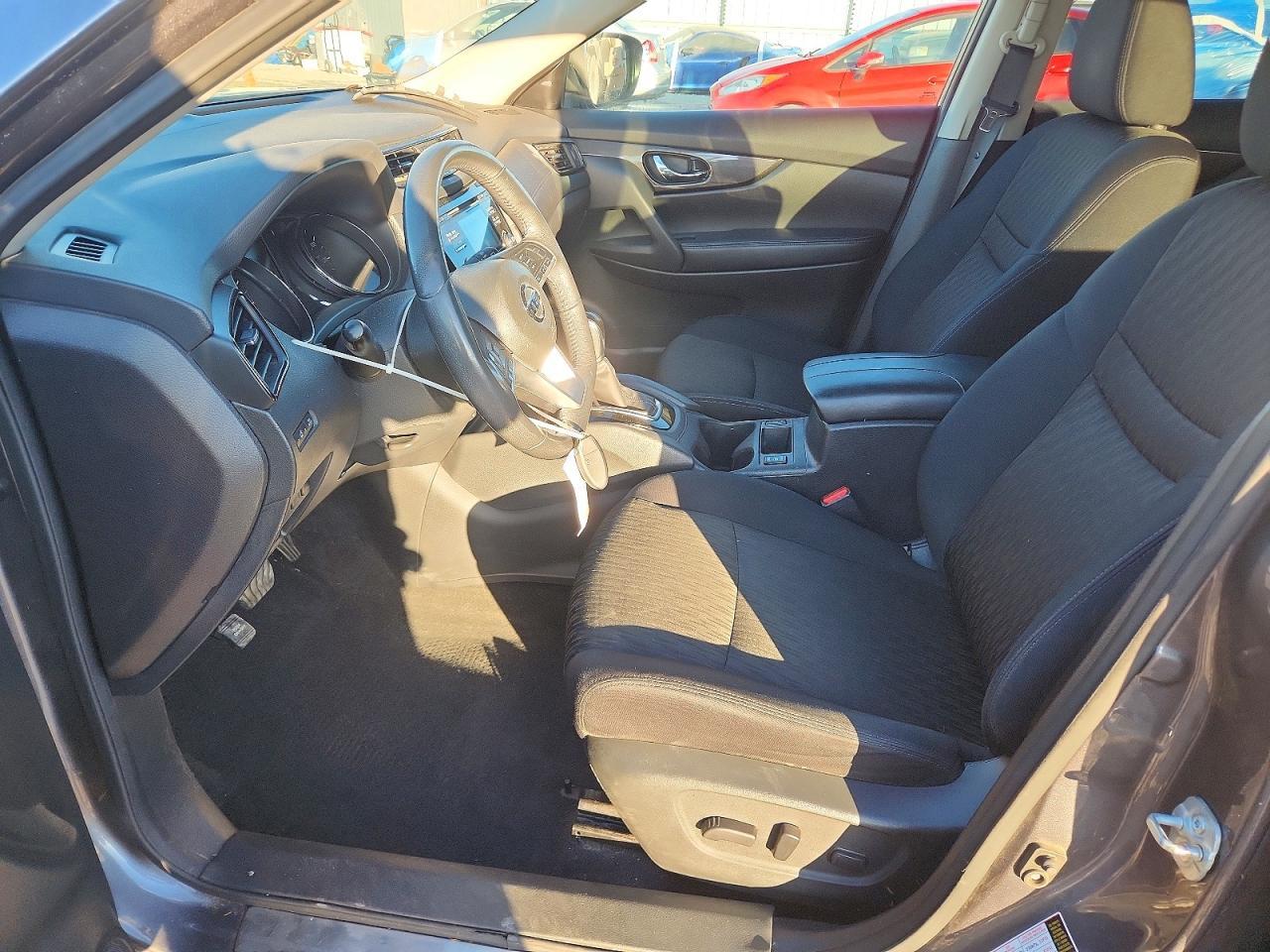 2017 NISSAN ROGUE