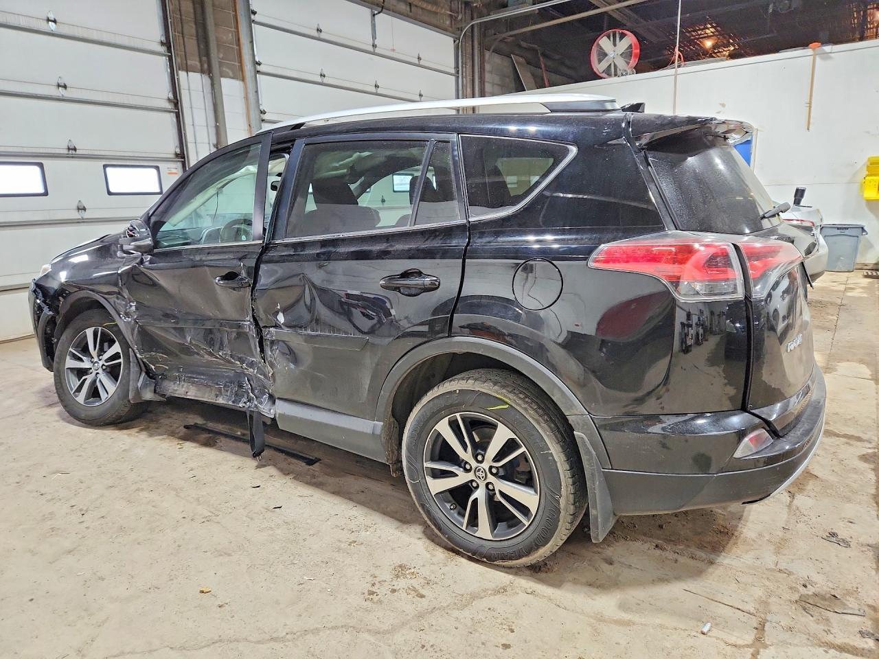 2016 TOYOTA RAV4