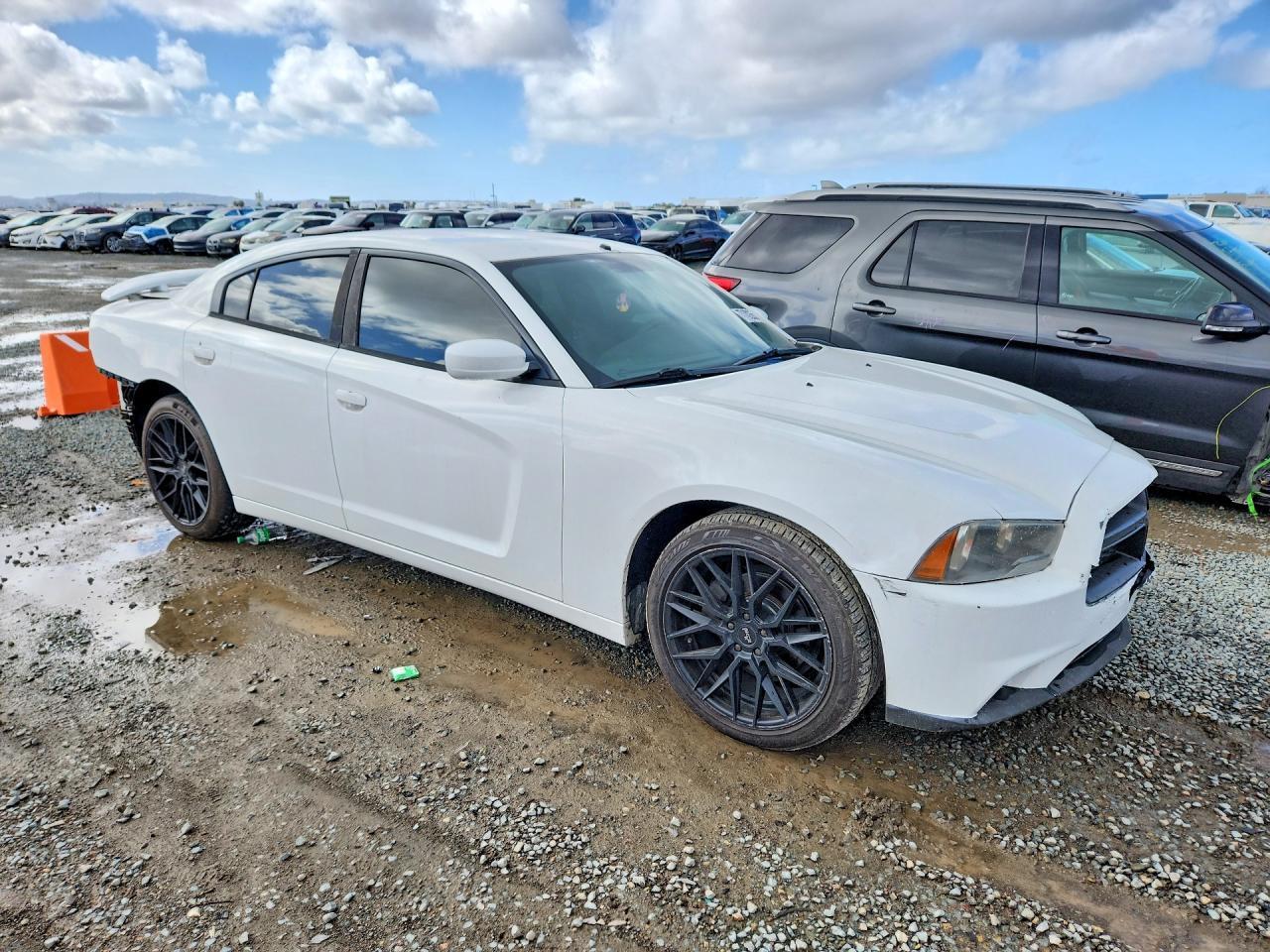 2013 DODGE CHARGER