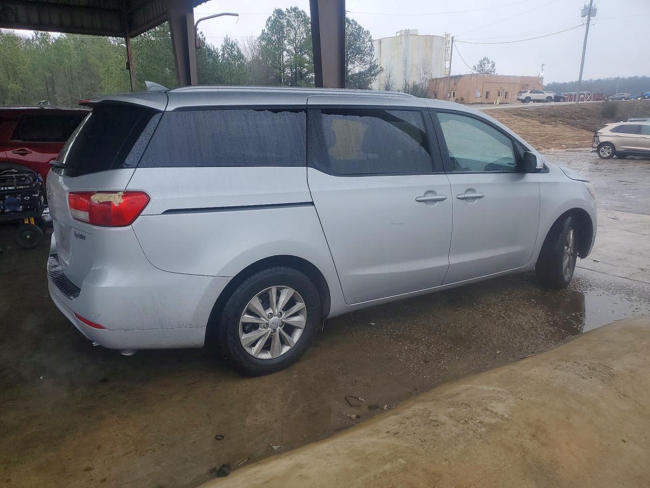 2017 KIA SEDONA