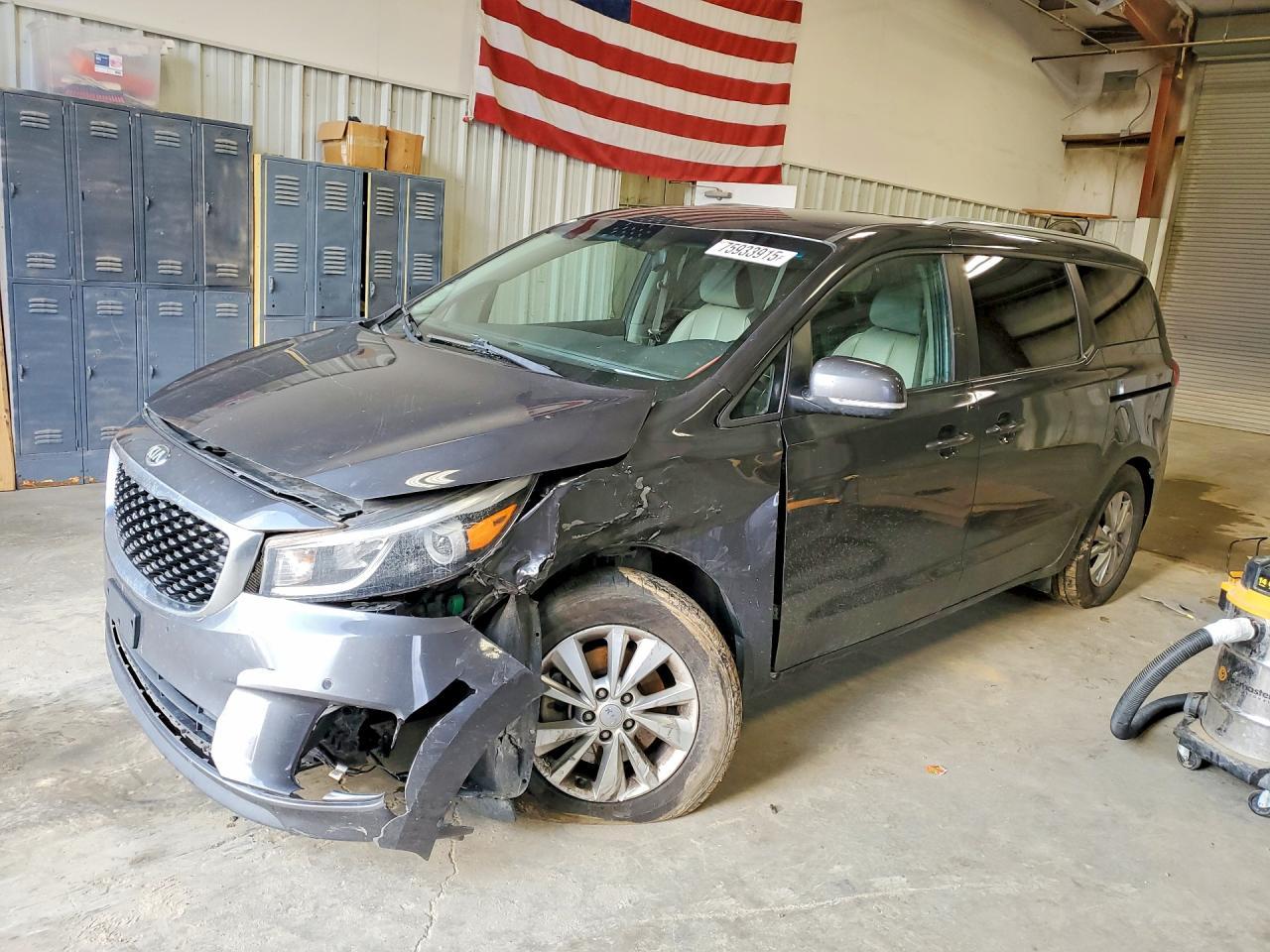 2017 KIA SEDONA