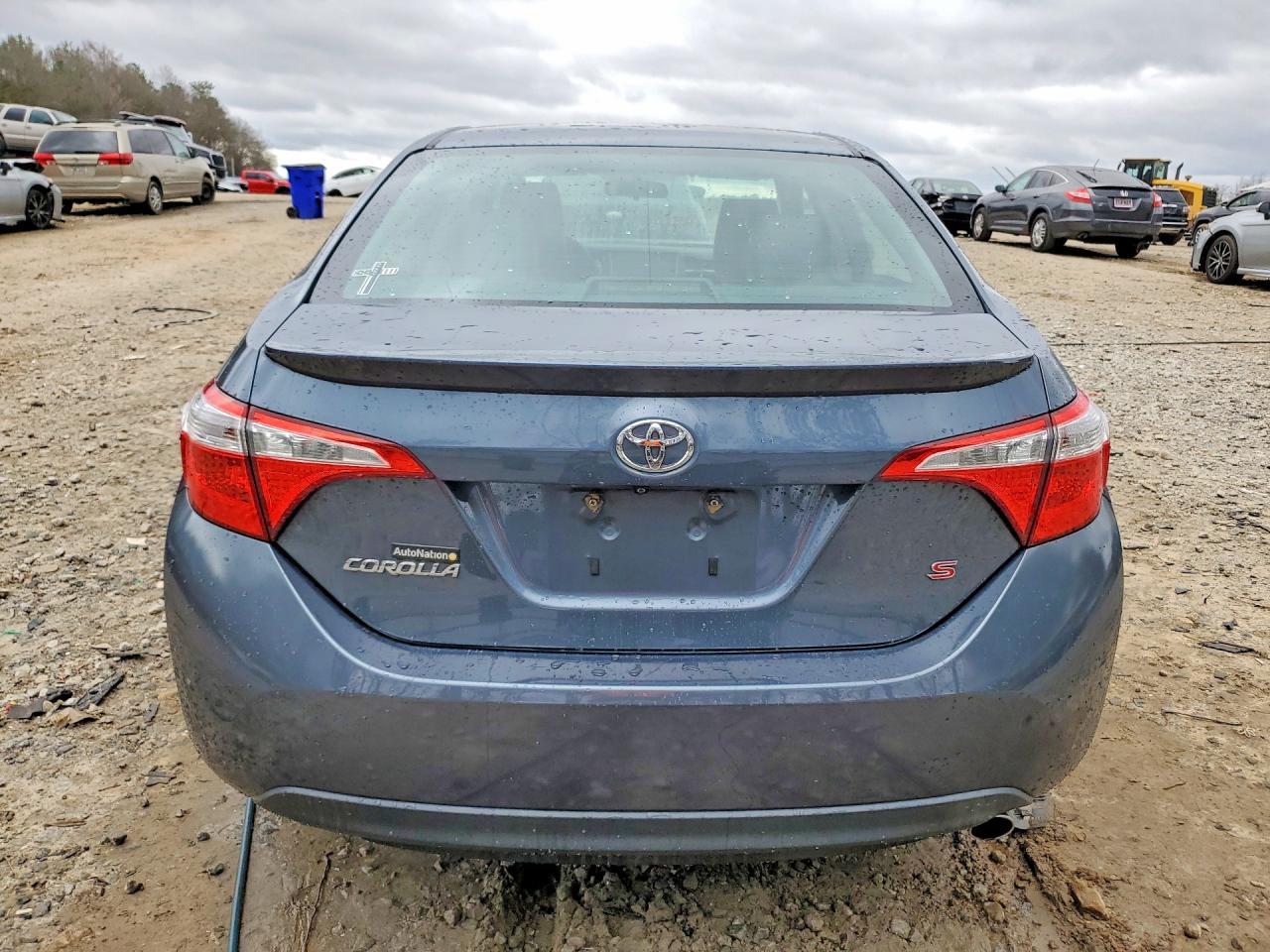 2015 TOYOTA COROLLA