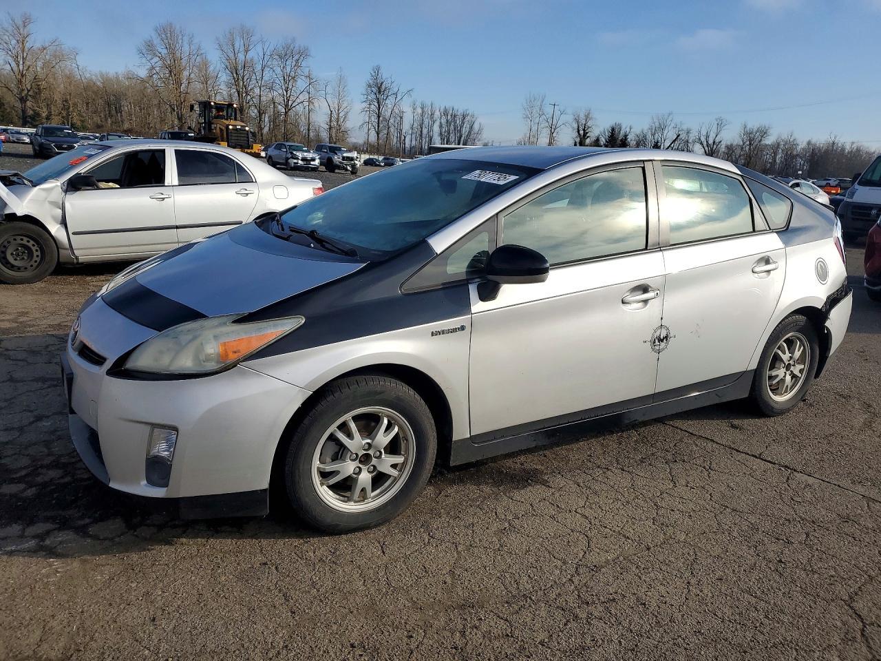 2011 TOYOTA PRIUS