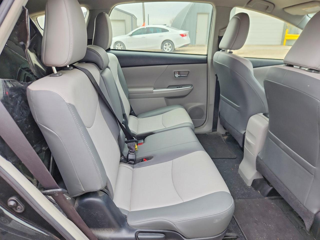2017 TOYOTA PRIUS V