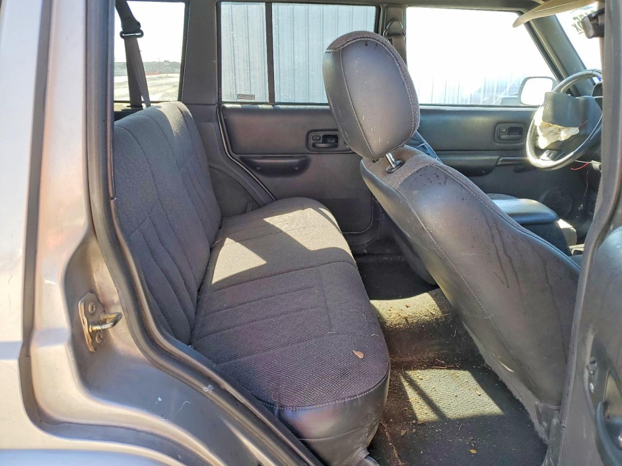 2001 JEEP CHEROKEE