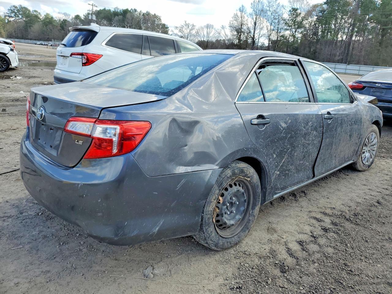2013 TOYOTA CAMRY