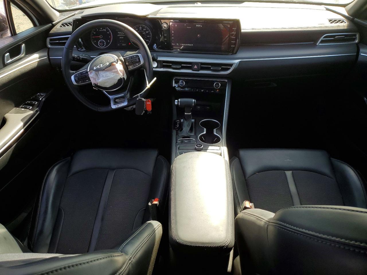 2023 KIA K5