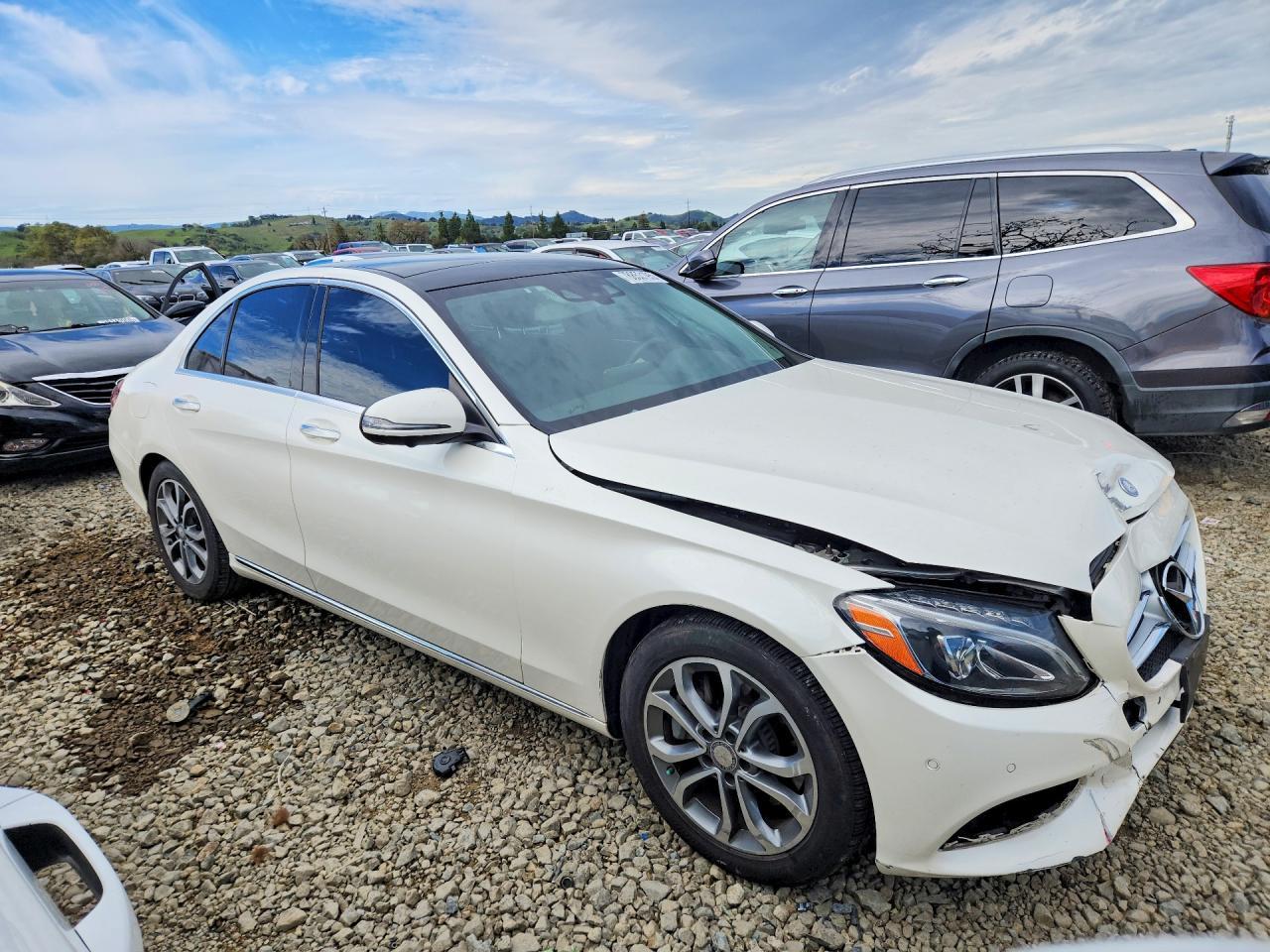 2016 MERCEDES-BENZ C-CLASS