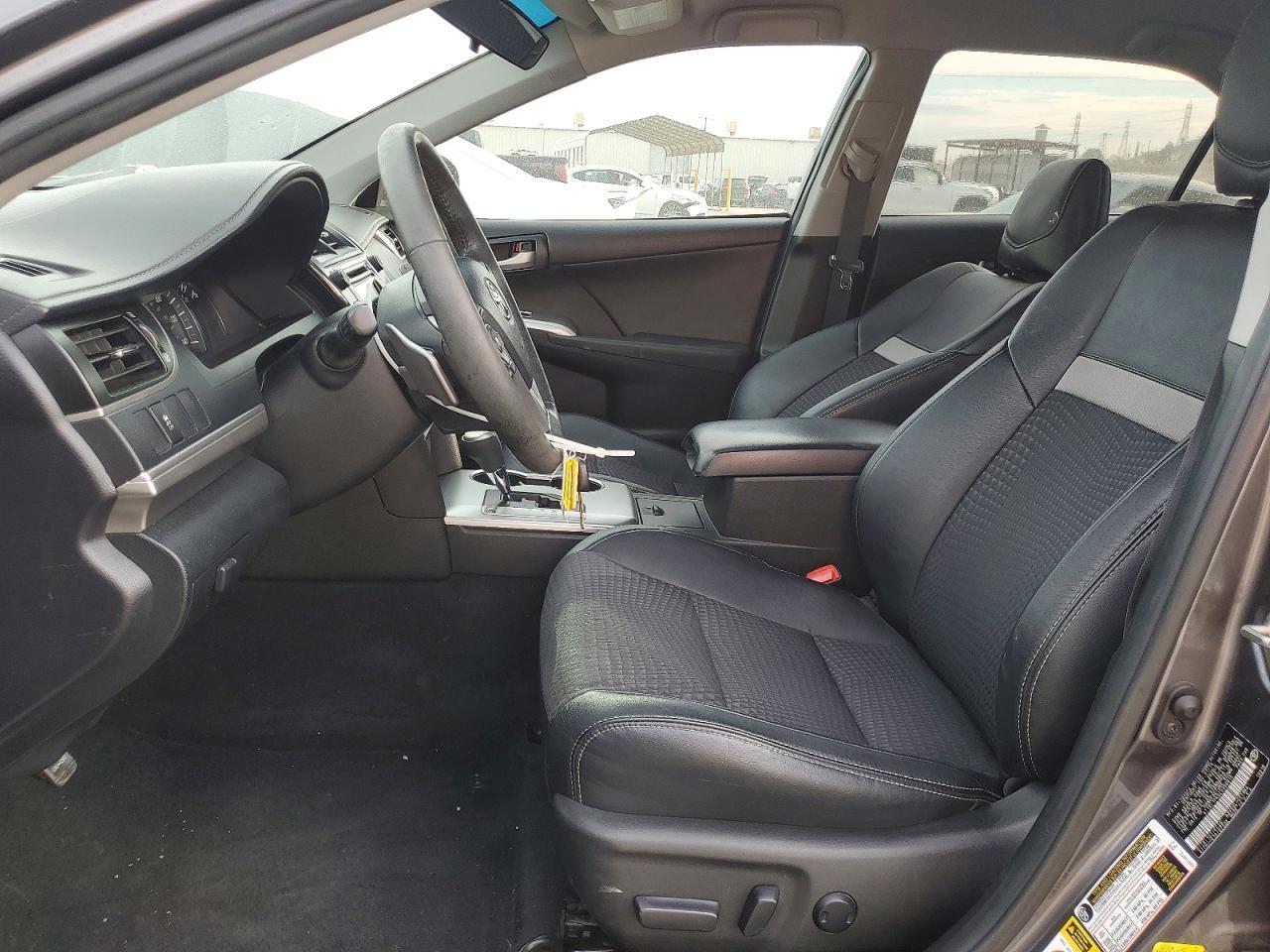2014 TOYOTA CAMRY