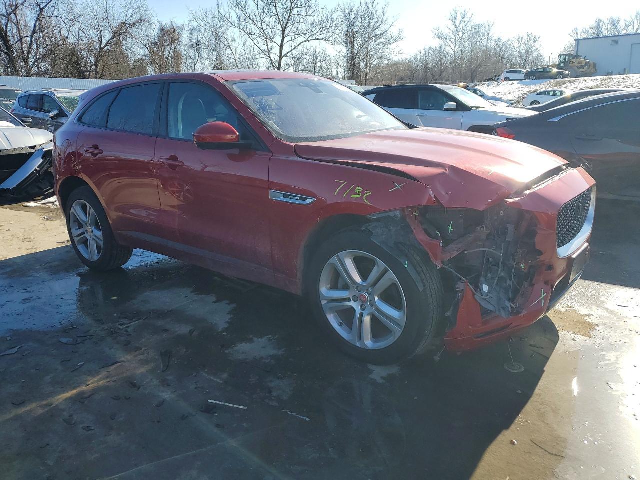 2017 JAGUAR F-Pace