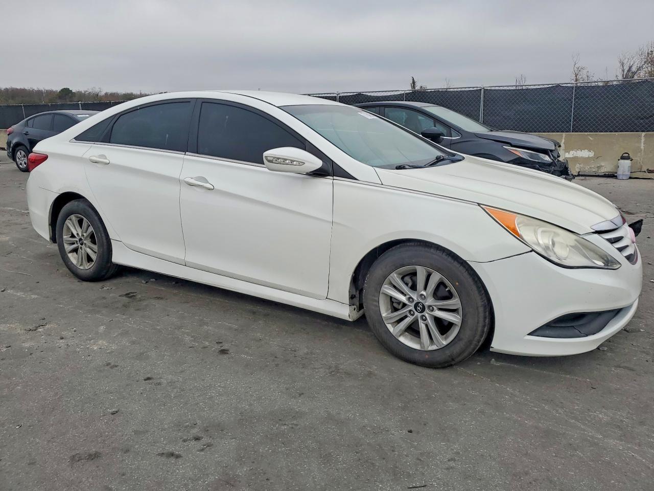 2014 HYUNDAI SONATA