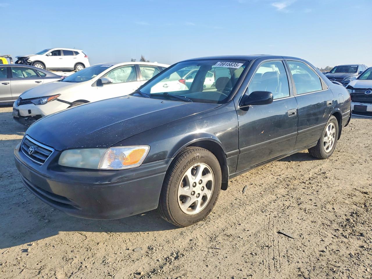 2001 TOYOTA CAMRY