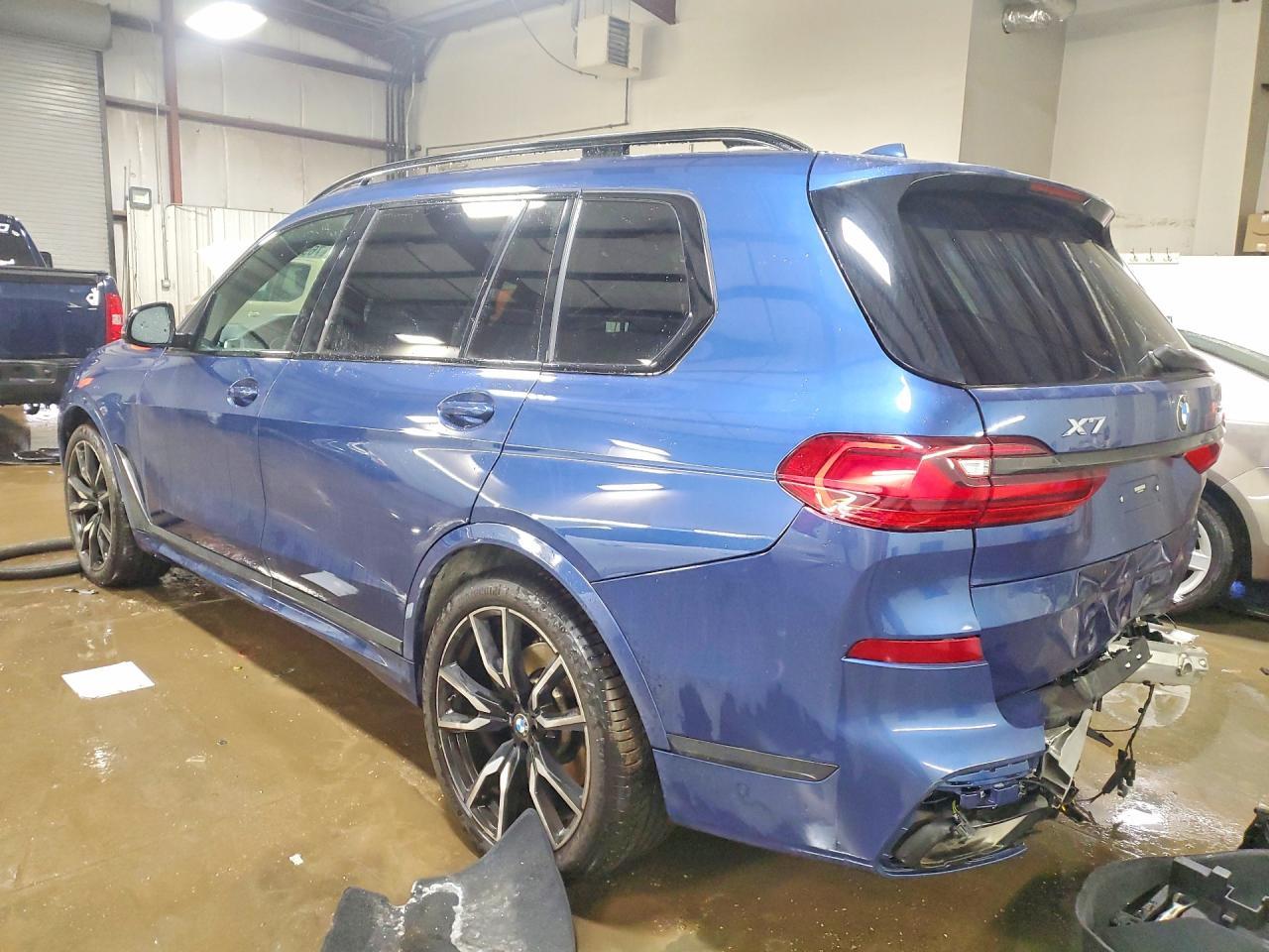 2021 BMW X7