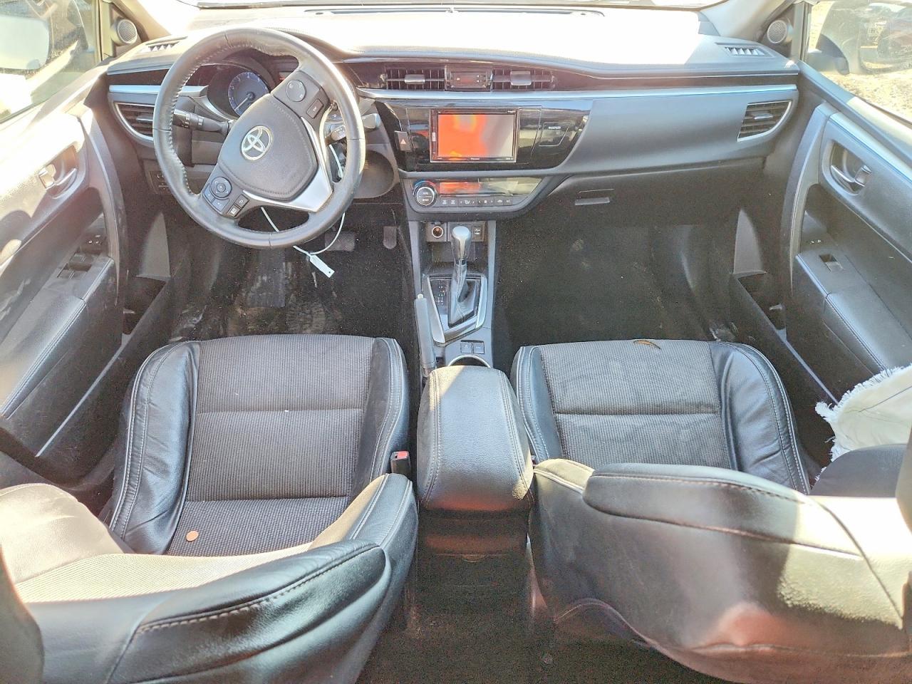 2015 TOYOTA COROLLA